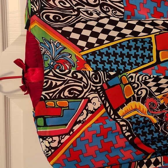 Diane Freis Chiffon two-piece dress of abstract print in multi-colors - Picture 13 of 17